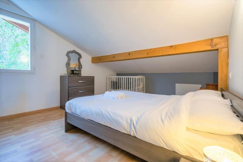 Cabana & Panorama Lac Annecy -Parking & Terrasse Sevrier Bagian luar foto
